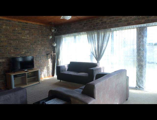 4 BEDROOM HOUSE SOLD IN DORANDIA